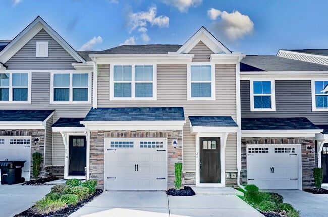 property at 125 Marthawood Ln