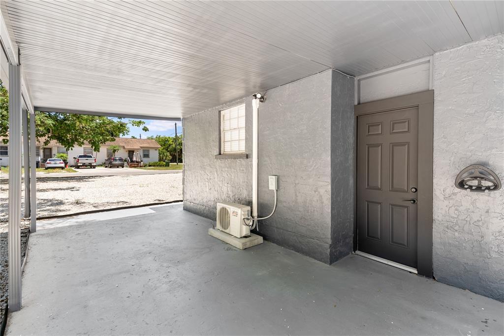 4102 N Hubert Ave in Tampa, FL - Building Photo