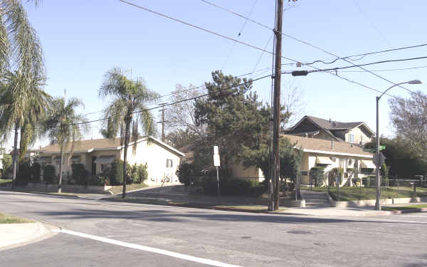 2 Duplexes + 1 Sfr in Alhambra, CA - Foto de edificio