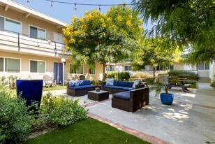 2675 Arlington Ave &amp; 3105 W 27th St (B) in Los Angeles, CA - Building Photo