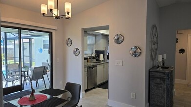 670 Nobles St in Sebastian, FL - Foto de edificio - Building Photo