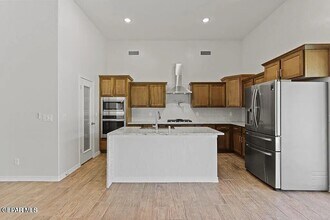 408 Davis Greenwood Ct in Vinton, TX - Building Photo - Building Photo