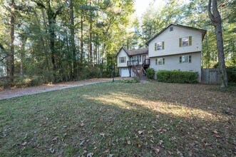 3086 Cynthia Ct in Marietta, GA - Building Photo - Building Photo