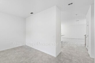 2066 Shaggy Fisher Dr in Apopka, FL - Building Photo - Building Photo