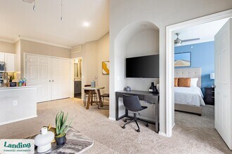 1799 FM 528 Rd in Webster, TX - Foto de edificio - Building Photo