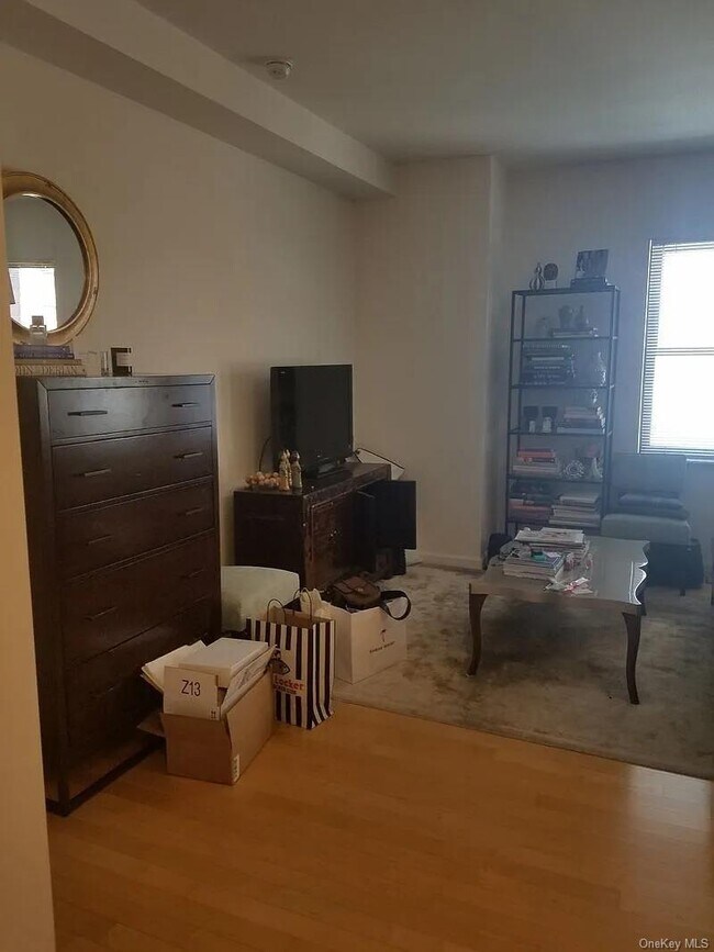 property at 20 West St