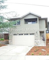377 Landis Cir in Auburn, CA - Building Photo