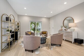 1631 N Lawndale Ave in Chicago, IL - Building Photo - Building Photo