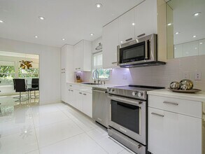 105 Grove Island Cir in Vero Beach, FL - Building Photo - Building Photo