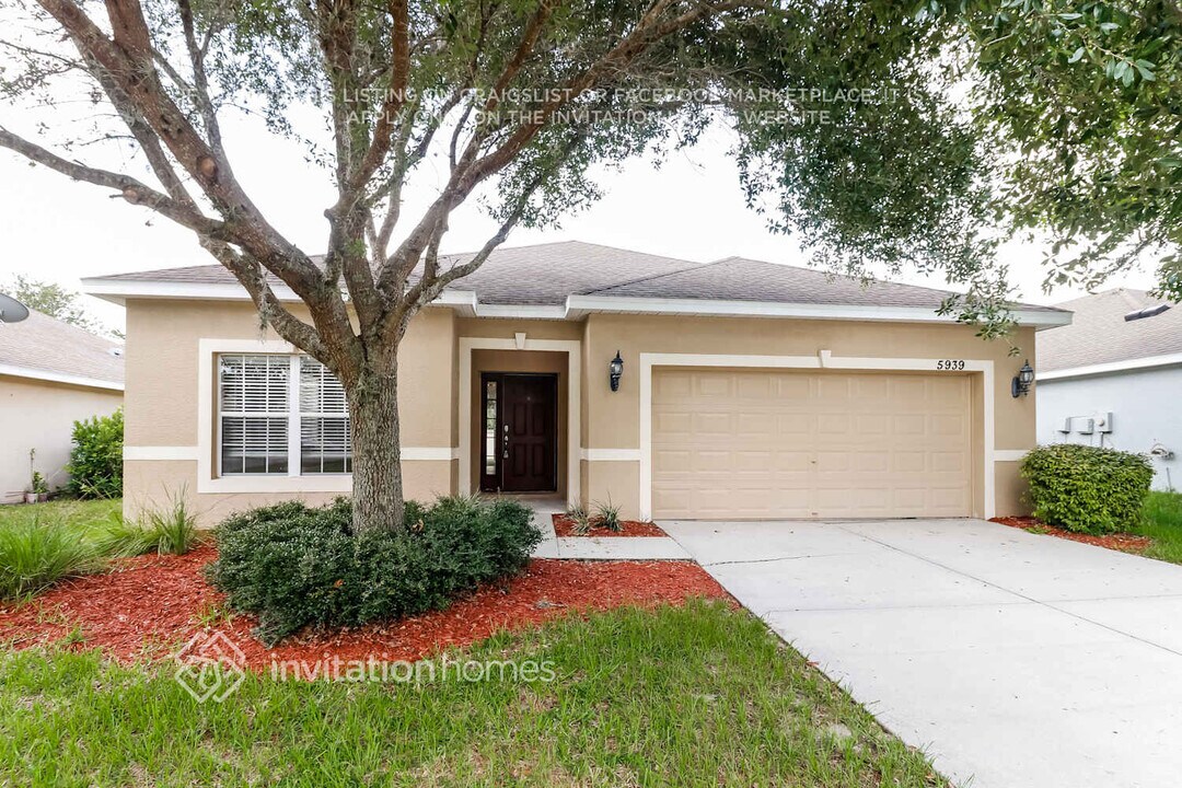 5939 Desert Peace Ave in Land O Lakes, FL - Building Photo