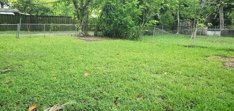 1541 NE 131st Ln in North Miami, FL - Building Photo