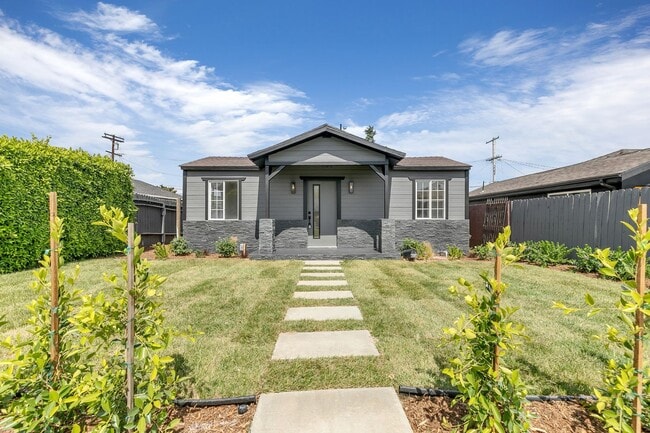 property at 6116 Bonner Ave