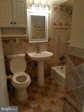 3928 Stone Gate Dr, Unit D in Suitland, MD - Foto de edificio - Building Photo