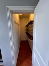 5347-5353 W Belle Plaine Ave, Unit 1E in Chicago, IL - Foto de edificio - Building Photo