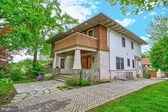 6506 Divine St in McLean, VA - Building Photo - Building Photo
