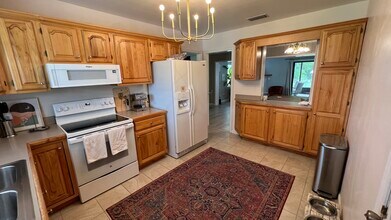 5702 Cedar Forest Dr S in Jacksonville, FL - Building Photo - Building Photo