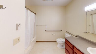 Wadleigh Senior Housing in Newmarket, NH - Building Photo - Building Photo