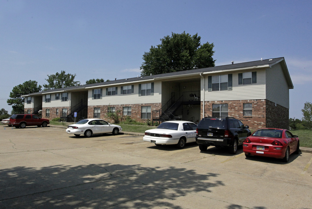 Devonshire Apartments in Byhalia, MS - Building Photo