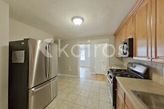 145 N New Florissant Rd in Florissant, MO - Foto de edificio - Building Photo