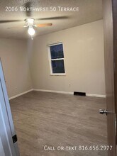 2006-2014 NW 50 Terrace in Northmoor, MO - Building Photo - Building Photo