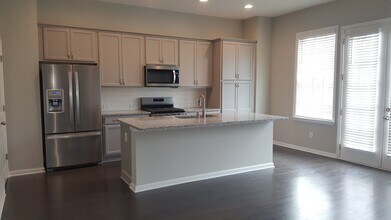 6446 Canopy Dr in Sandy Springs, GA - Building Photo - Building Photo