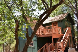 54374 Valley-View, Unit Upstairs in Idyllwild, CA - Building Photo