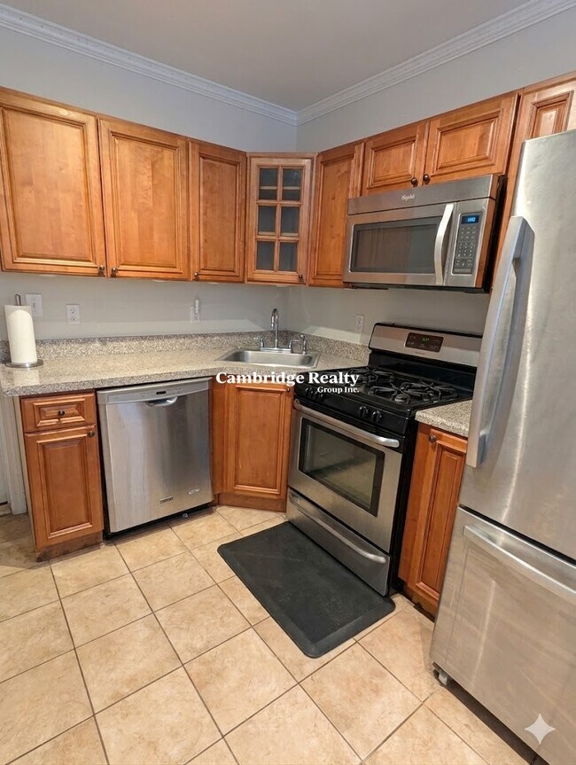 property at 9 Medford St