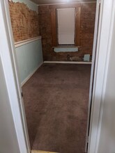 60 N Main St in Three Rivers, MI - Foto de edificio - Building Photo