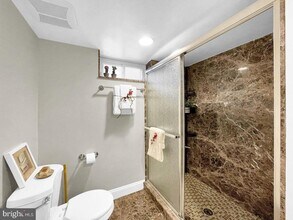 4901 Boiling Brook Pkwy in Rockville, MD - Building Photo - Building Photo