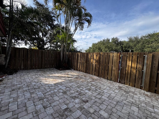 3205 Spanish Wells Dr in Delray Beach, FL - Building Photo - Building Photo