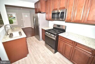 6900 Lansdale St in District Heights, MD - Foto de edificio - Building Photo