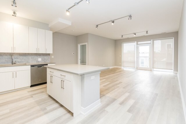 1554 N Talman Ave in Chicago, IL - Building Photo - Building Photo