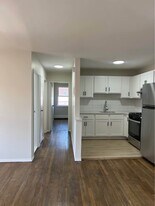 57-61A E Park St, Unit 4B in East Orange, NJ - Building Photo