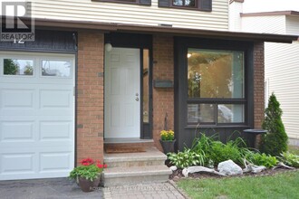 12 Aldgate Crescent in Ottawa, ON - Building Photo - Building Photo
