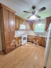 1809 S Hills Dr in Knoxville, TN - Building Photo - Building Photo