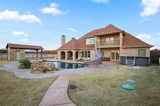 8290 Falcon Ct in Prosper, TX - Foto de edificio - Building Photo