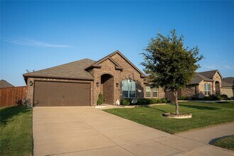 1119 Waterscape Blvd in Royse City, TX - Foto de edificio - Building Photo