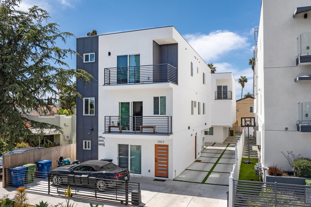 2823 Virginia Rd in Los Angeles, CA - Building Photo