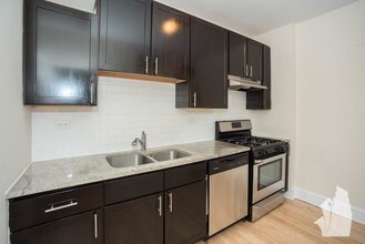 5208 N Leavitt St in Chicago, IL - Building Photo - Building Photo