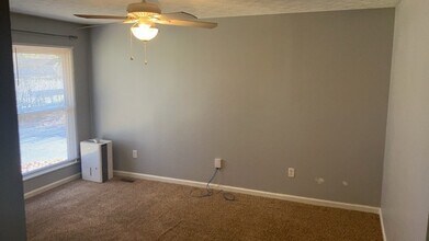 325 Halifax Dr in Vandalia, OH - Building Photo - Building Photo