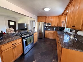 1972 Fanwood Ave in Long Beach, CA - Foto de edificio - Building Photo