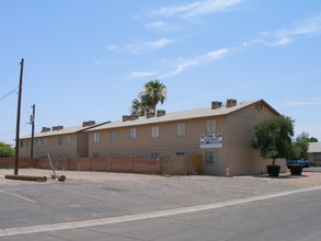 Setting Sun Apartments in Glendale, AZ - Building Photo - Building Photo