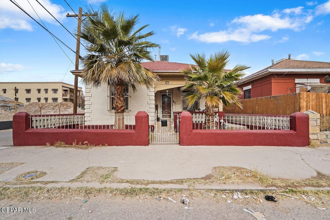 146 Brown St in El Paso, TX - Building Photo