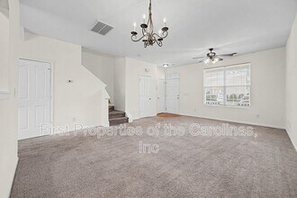 7371 Laurel Valley Rd in Charlotte, NC - Building Photo - Building Photo