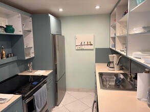 2070 Cornwall D in Boca Raton, FL - Building Photo - Building Photo
