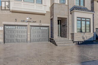 1539 Kitchen Ct in Milton, ON - Building Photo - Building Photo