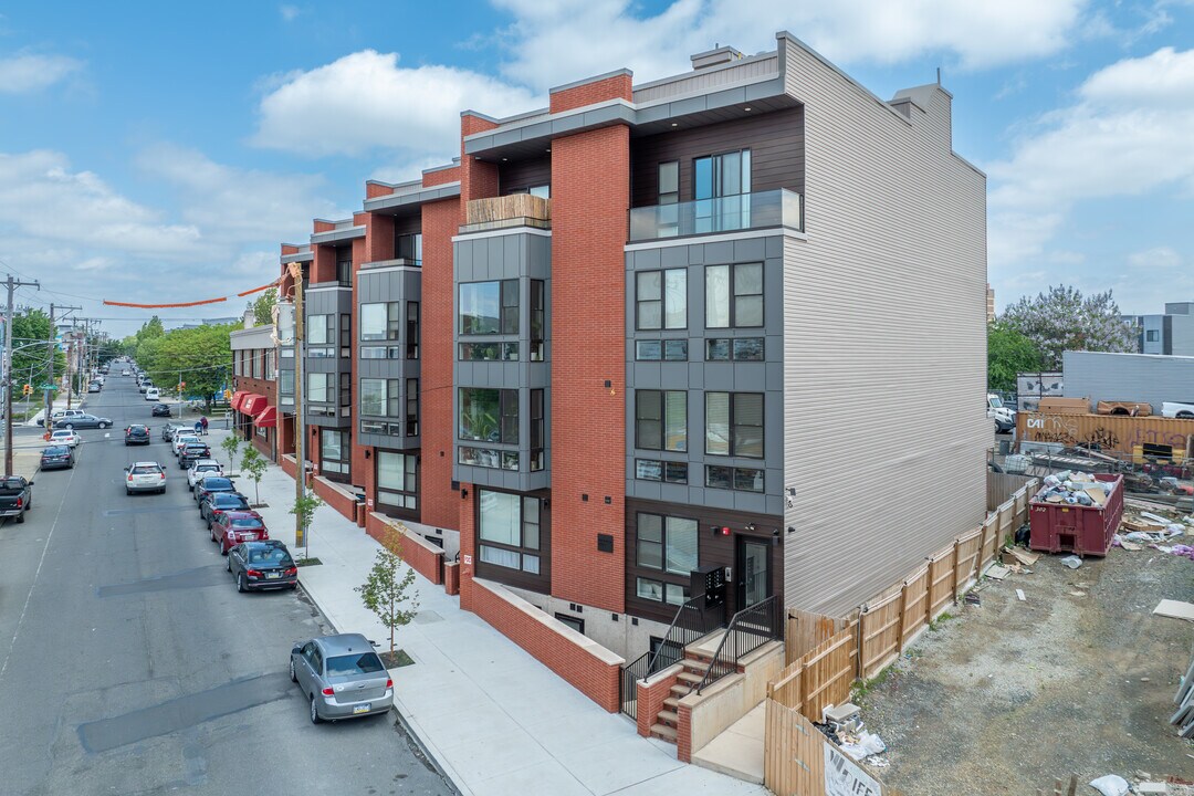1827 N 5th St in Philadelphia, PA - Foto de edificio