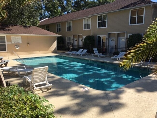 3584 SW 30th Way in Gainesville, FL - Building Photo - Building Photo