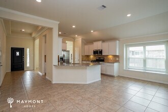 9106 Regan Wy in Mont Belvieu, TX - Building Photo - Building Photo