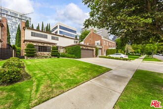 6237 Warner Dr in Los Angeles, CA - Building Photo - Building Photo